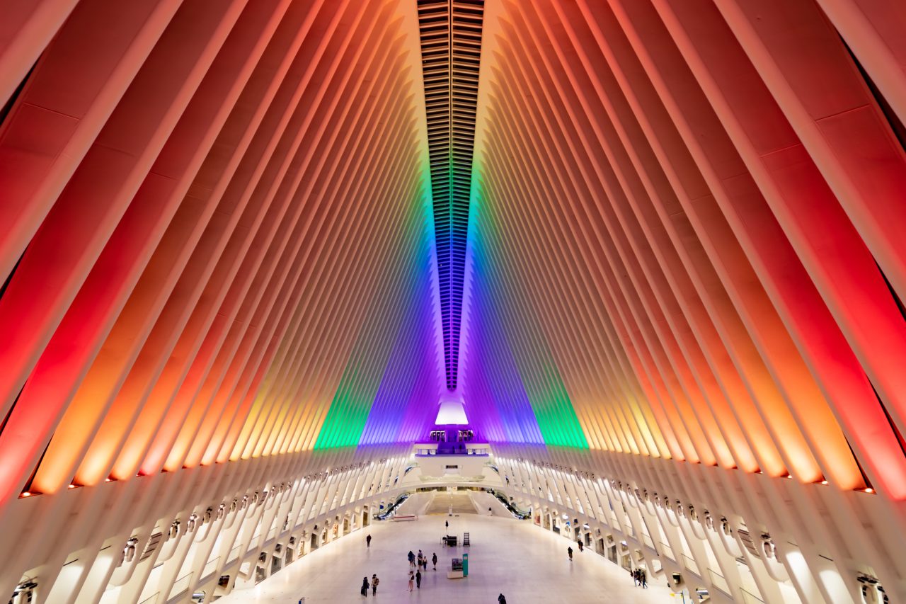 the oculus with multicolored lights
